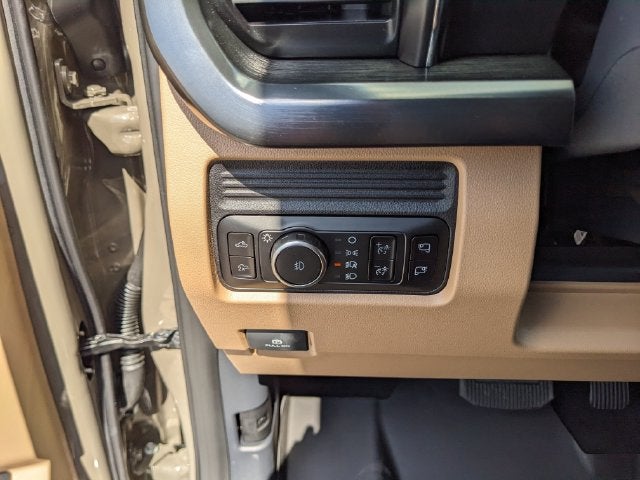 2027 Ford F-450SD Lariat DRW