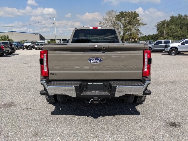 2027 Ford F-450SD Lariat DRW
