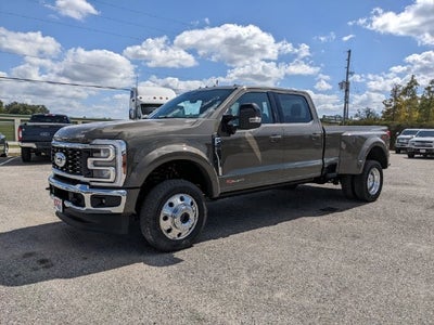 2027 Ford F-450SD Lariat DRW