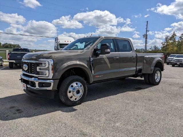 2027 Ford F-450SD Lariat DRW