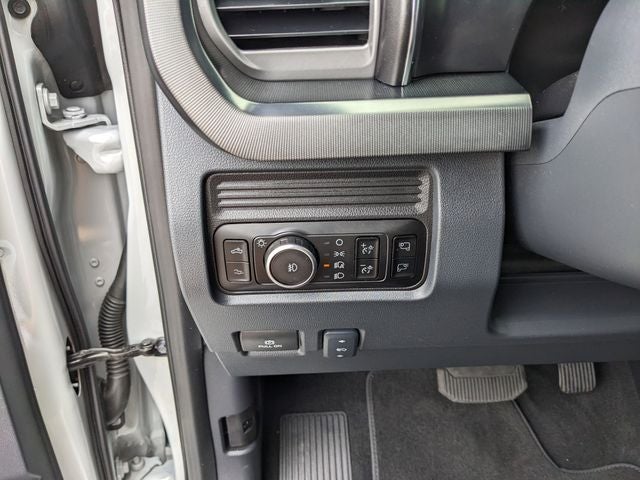 2025 Ford F-450SD Platinum DRW