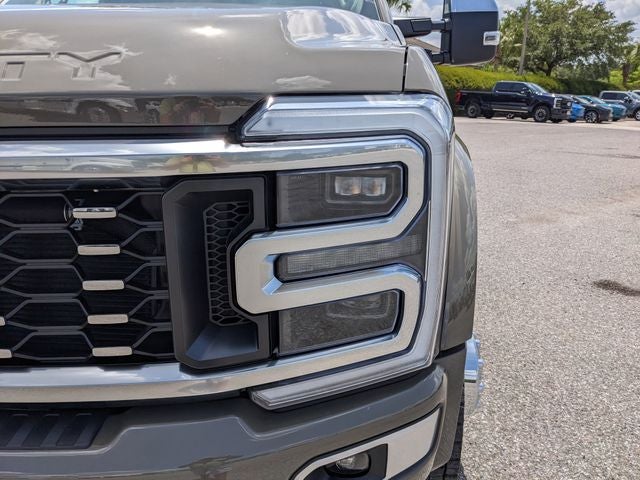 2026 Ford F-450SD Platinum DRW