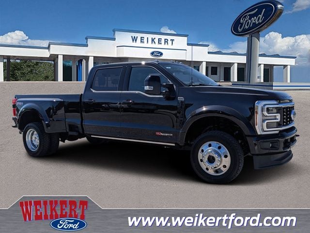 2025 Ford F-450SD Platinum DRW