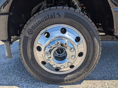 2025 Ford F-450SD Platinum DRW