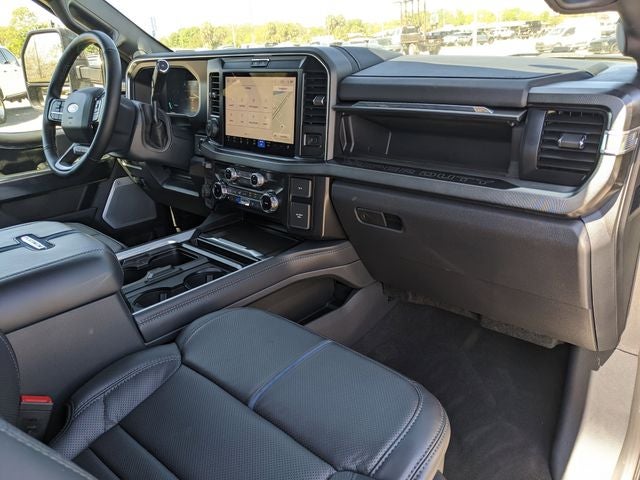 2025 Ford F-450SD Platinum DRW