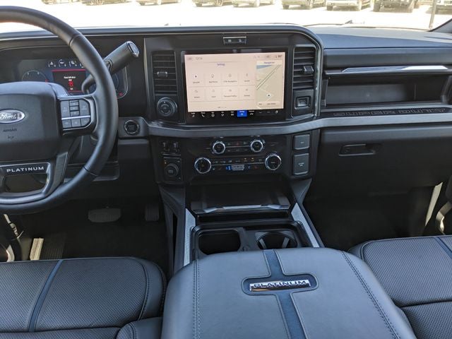 2025 Ford F-450SD Platinum DRW