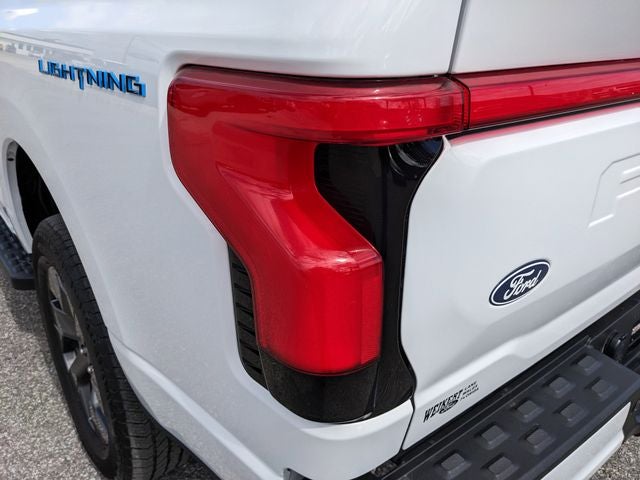2025 Ford F-150 Lightning Lariat