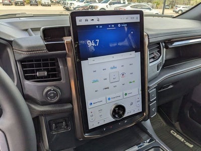 2025 Ford F-150 Lightning Lariat