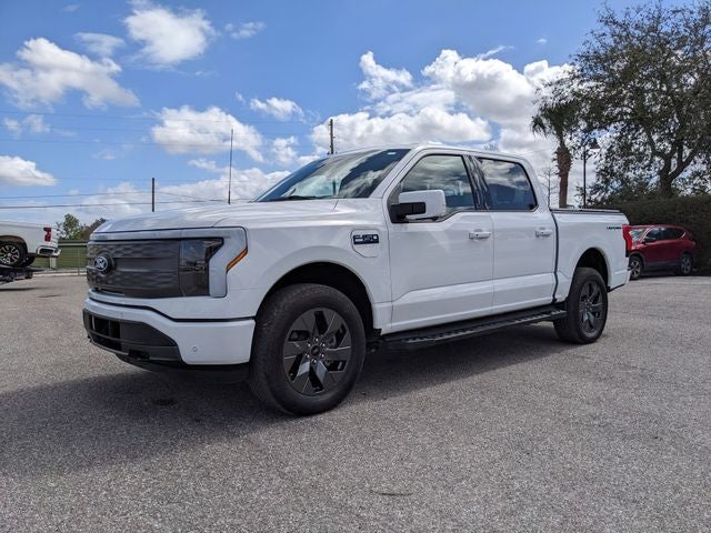2025 Ford F-150 Lightning Lariat