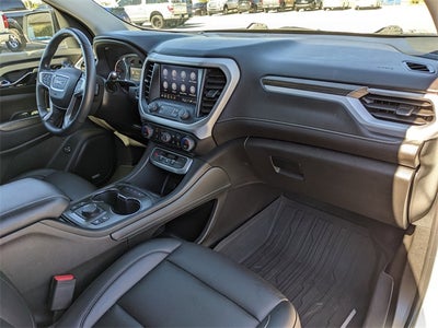 2022 GMC Acadia SLT