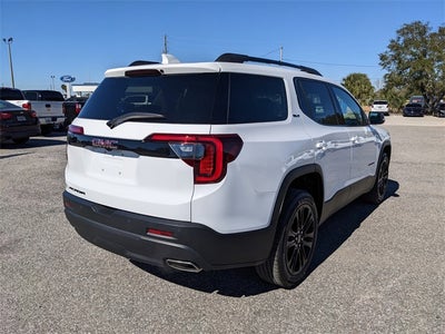 2022 GMC Acadia SLT