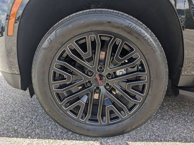 2025 GMC Yukon Elevation