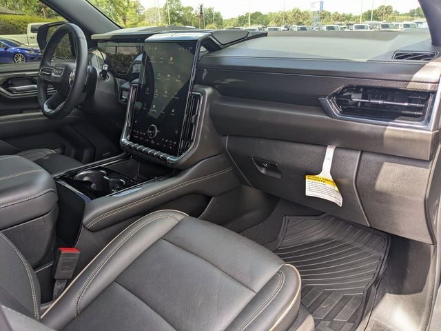 2025 GMC Yukon Elevation