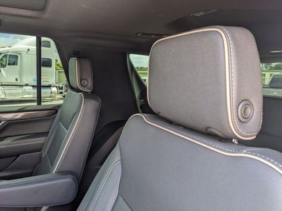 2025 GMC Yukon Elevation