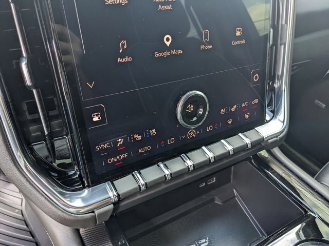 2025 GMC Yukon Elevation