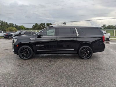 2023 GMC Yukon XL Denali