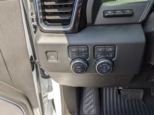 2025 GMC Sierra 3500HD Denali