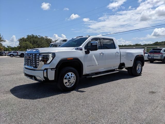 2025 GMC Sierra 3500HD Denali