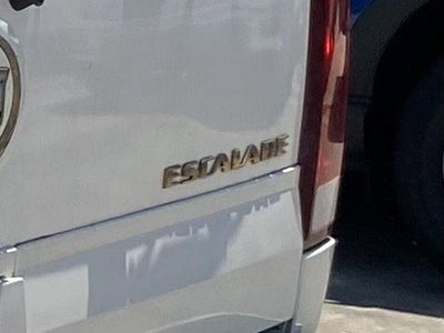 2002 Cadillac Escalade Base
