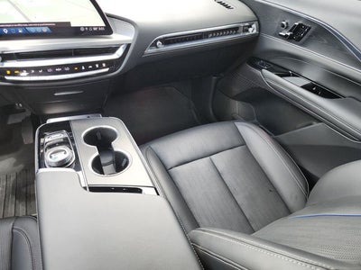 2025 Cadillac LYRIQ Sport