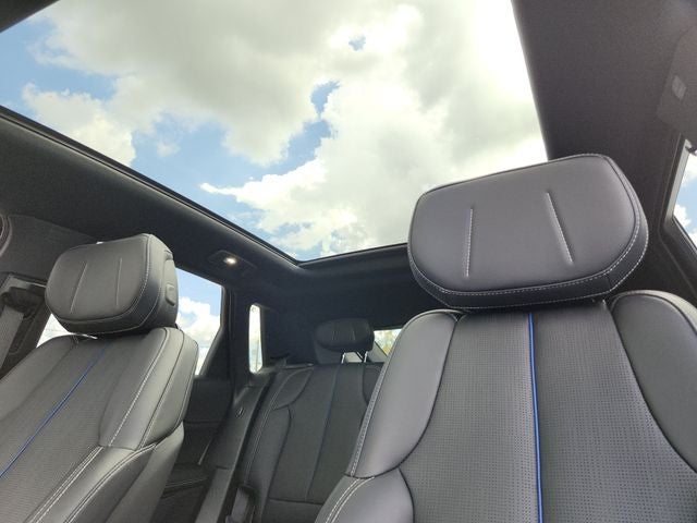 2025 Cadillac LYRIQ Sport