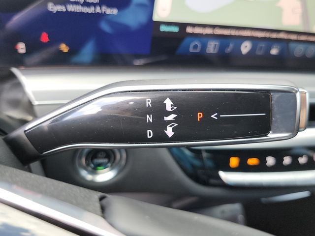 2025 Cadillac LYRIQ Sport