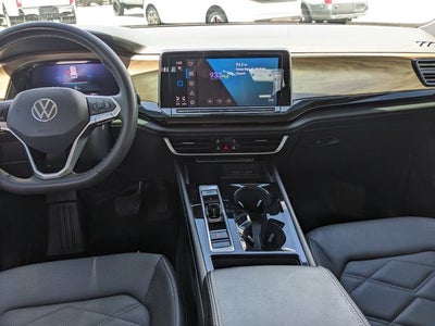 2024 Volkswagen Atlas 2.0T SE w/Technology