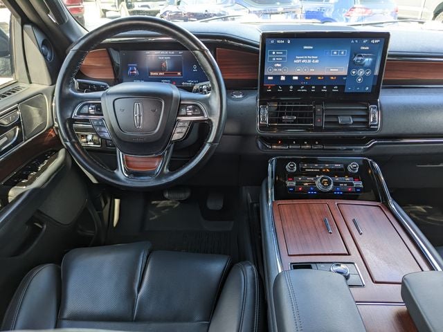 2023 Lincoln Navigator Standard