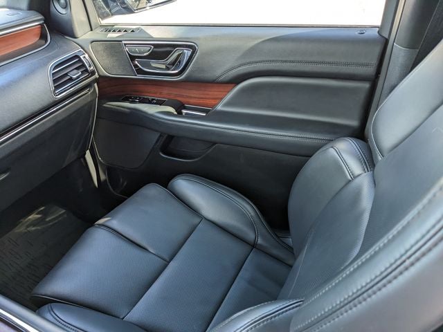 2023 Lincoln Navigator Standard