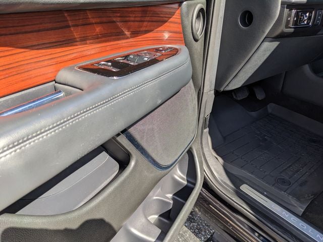 2023 Lincoln Navigator Standard