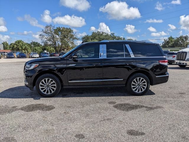 2023 Lincoln Navigator Standard