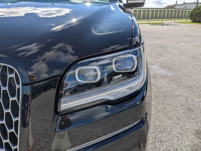 2023 Lincoln Navigator Standard