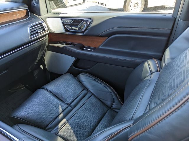 2024 Lincoln Navigator L Black Label