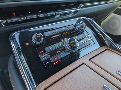 2024 Lincoln Navigator L Black Label