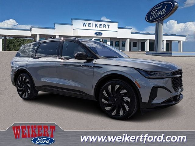 2025 Lincoln Nautilus Reserve