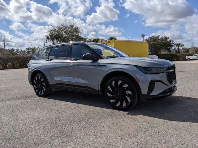 2025 Lincoln Nautilus Reserve