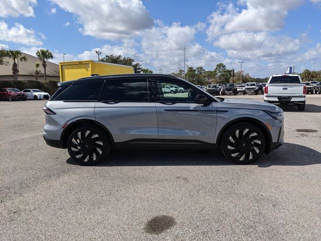 2025 Lincoln Nautilus Reserve