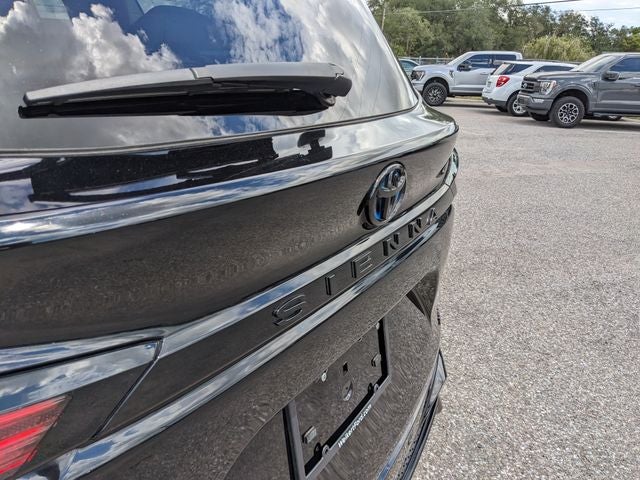 2025 Toyota Sienna XSE 7 Passenger