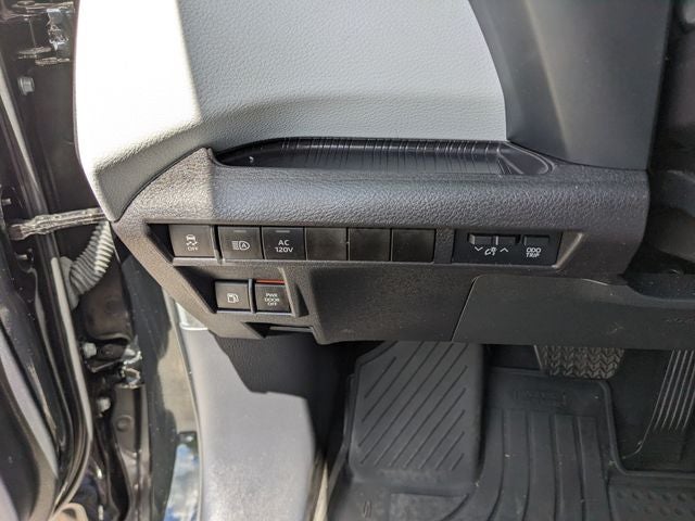 2025 Toyota Sienna XSE 7 Passenger
