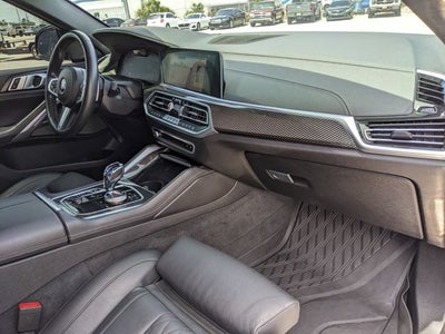 2022 BMW X6 M50i
