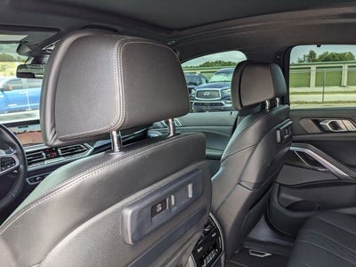 2022 BMW X6 M50i