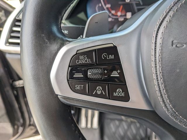 2022 BMW X6 M50i