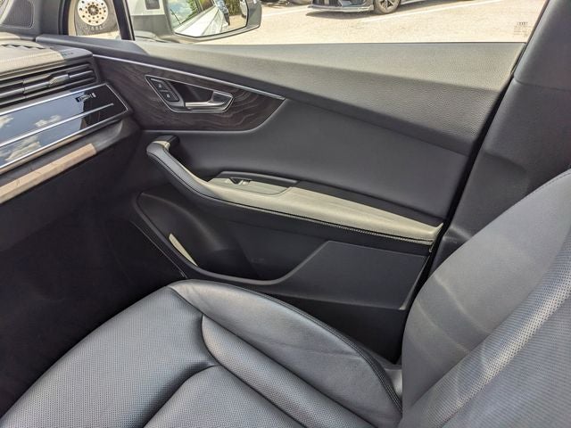 2023 Audi Q7 55 Premium Plus quattro