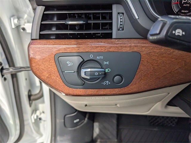 2022 Audi A4 40 Premium Plus quattro