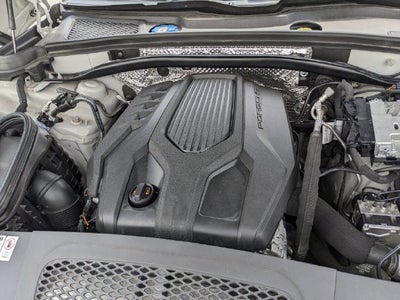 2023 Porsche Macan T