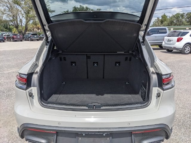 2023 Porsche Macan T - Photo 14