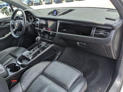 2023 Porsche Macan T