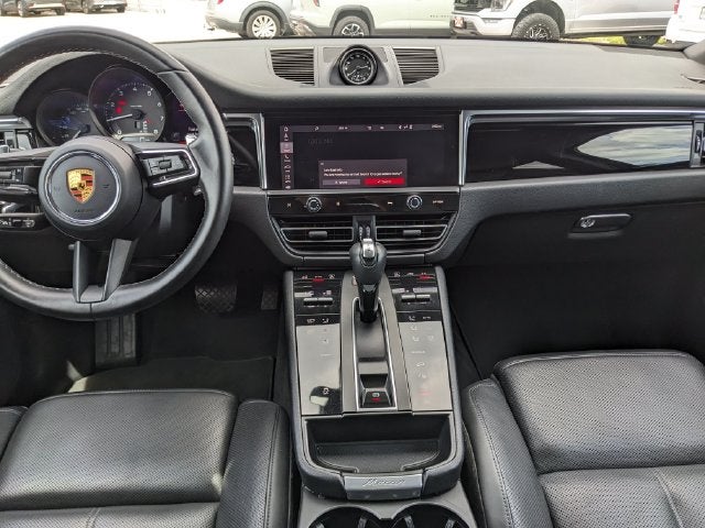 2023 Porsche Macan T - Photo 18