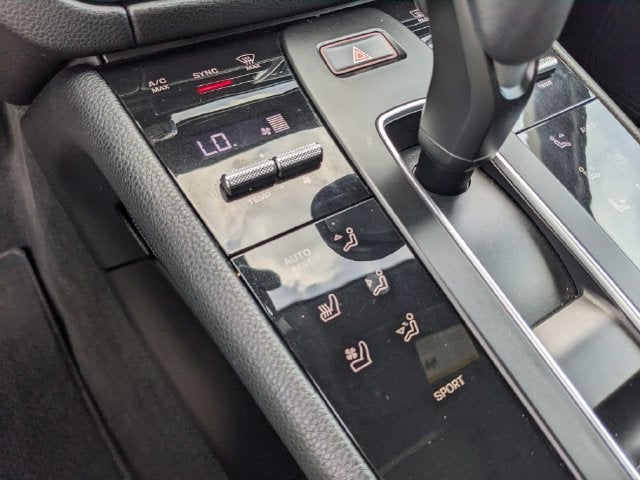 2023 Porsche Macan T