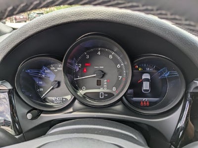 2023 Porsche Macan T